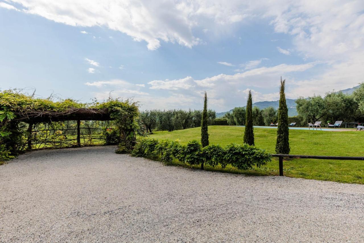 Pennecchio Villa Лука Екстериор снимка