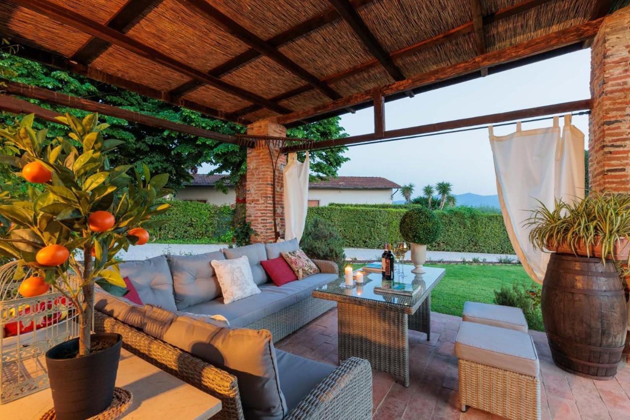 Pennecchio Villa Лука Екстериор снимка