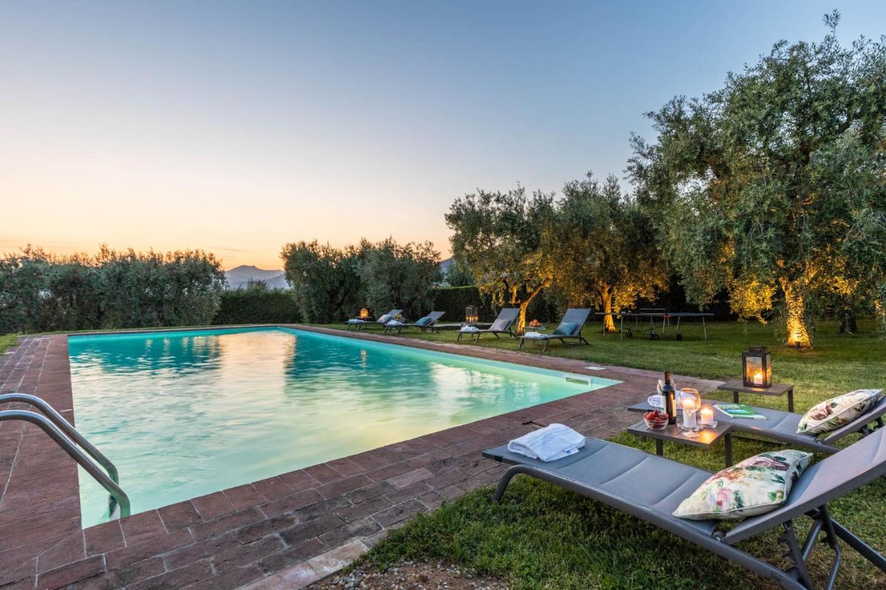 Pennecchio Villa Лука Екстериор снимка